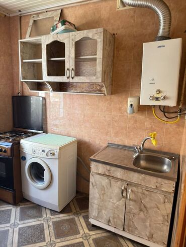 Uzunmüddətli kirayə mənzillər: Xətai metrosuna piyada 4-5 dəqiqə məsafədə yerləşən 5/4 qanuni 3 -da lalafo.az — 8 Uzunmüddətli kirayə mənzillər: Xətai metrosuna piyada 4-5 dəqiqə məsafədə yerləşən 5/4 qanuni 3 — 8