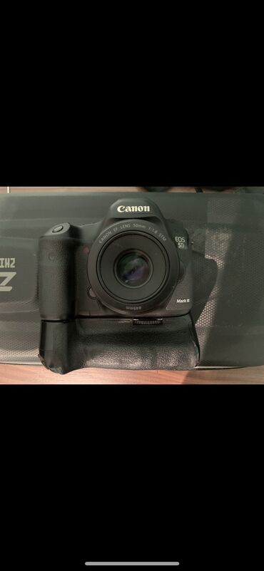фотоаппарат фирмы canon: Срочно !!! Продаю фотоаппарат Canon 5D Mark - 3 и объектив Sigma 35