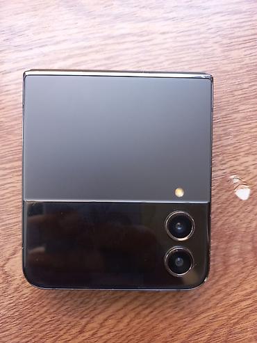 z flip 2: Samsung Galaxy Z Flip 5, rəng - Qara, Barmaq izi — 2
