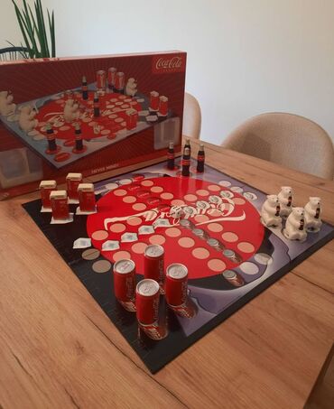 Ostali predmeti za umetnost i kolekcionarstvo: Ne ljuti se covece COCA-Cola Solidno ocuvana i sacuvana igra za — 2