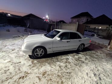 Mercedes-Benz: Mercedes-Benz E-Class: 1997 г., 2.4 л, Автомат, Бензин, Седан