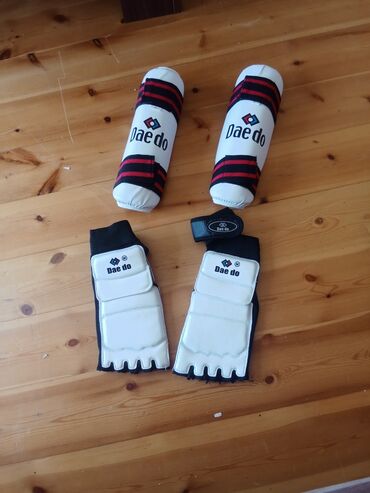 Maskalar, eynəklər: Taekwondo elcek ve ayaqcığları razmer S elaqe üçün dm