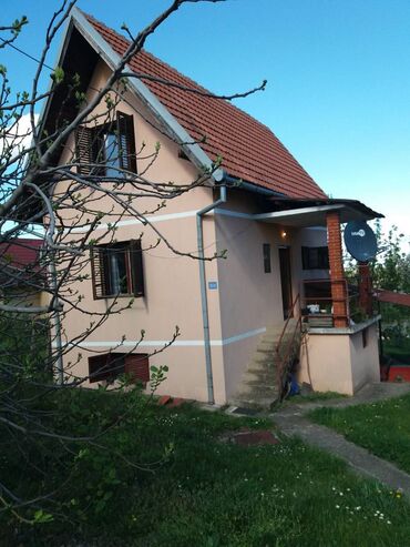 izdavanje kuća kragujevac: 120 kv. m, 4 sobe
