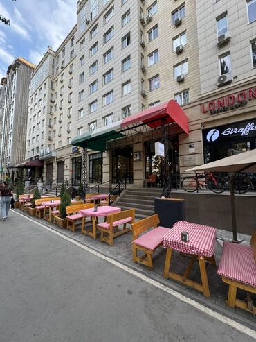 сдача в аренду офисных помещений: Сдаю Офис, 226 м², В жилом комплексе, 1 линия, С оборудованием, С отдельной кухней