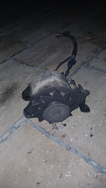 Ötürücü qutuların detalları: Avtomobil ehtiyat hissələri paketi - Generator (alternator) – ön