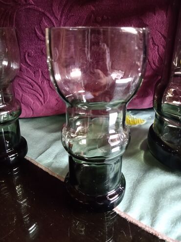 Čaše: Komplet nov italijanski bokal i case iz 60,70-ih. boja tamnija na lalafo.rs — 6 Čaše: Komplet nov italijanski bokal i case iz 60,70-ih. boja tamnija — 6
