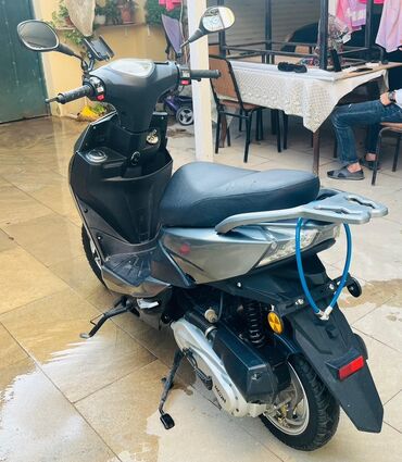 купить мопед бу: Skuter – şəhər içi gündəlik gediş-gəliş üçün praktik və qənaətcil