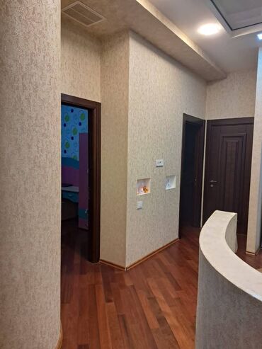 Uzunmüddətli kirayə mənzillər: Memar Əcəmi metrosu, 4 cü mikrorayon dairəsində,14 mərtəbənin,14-cü — 8