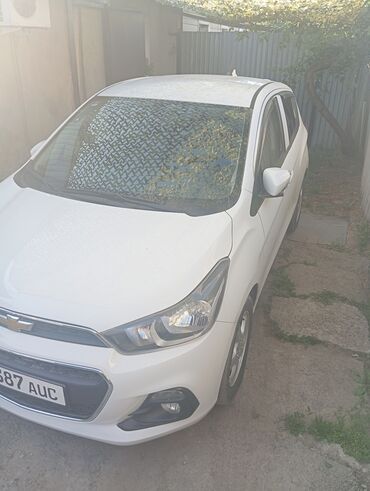 Chevrolet: Chevrolet Spark: 2016 г., 1 л, Автомат, Бензин, Минивэн