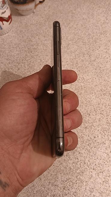 Apple iPhone: IPhone X, 64 GB, Qara, Face ID — 8