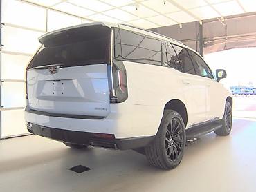 кодилак эскалейд: Cadillac Escalade: 2021 г., 3 л, Дизель, Внедорожник — 3