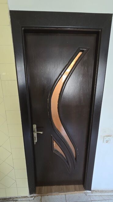 Giriş qapıları: Qapi 5eded 
70azn biri
Xetai ray 0057 leli