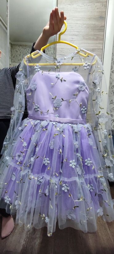 платье 6 лет: Детское платье, цвет - Фиолетовый, Б/у