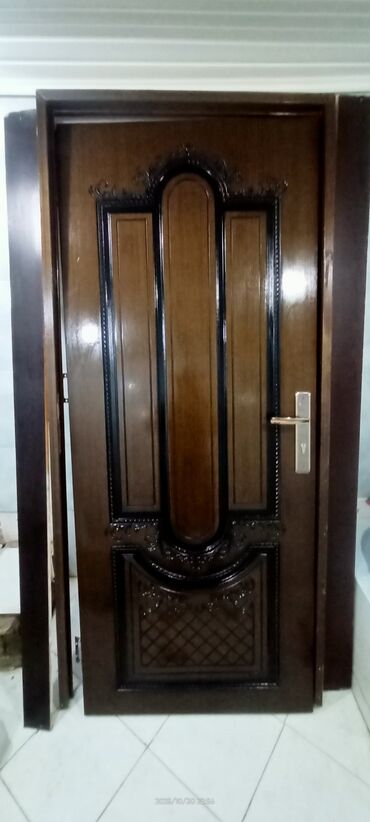 2 х створчатые межкомнатные двери: Məhsul: Dekorativ giriş qapısı (tam komplekt) demey olarki təzə