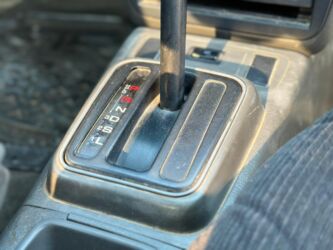 Mazda: Mazda 626: 1984 г., 2.2 л, Автомат, Бензин, Седан — 5