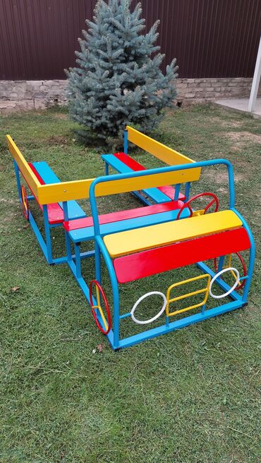 защита от детей: Машина Грузовик . Машина для детской игровой площадки. Для детского