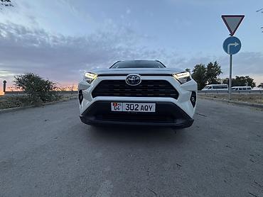 кызыл кия кыз: Toyota RAV4: 2022 г., 2.5 л, Гибрид, Кроссовер — 1