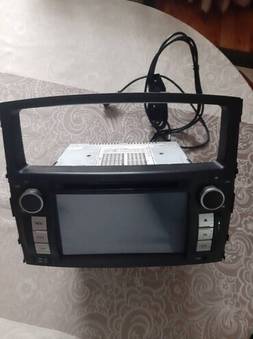 dvd writer: Monitor, İşlənmiş, Cihaz paneli, LCD displey