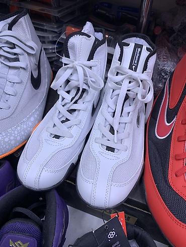 flying sneaker: Высокие кроссовки белого цвета Размеры от 36-42 - Формат: high-top — 2