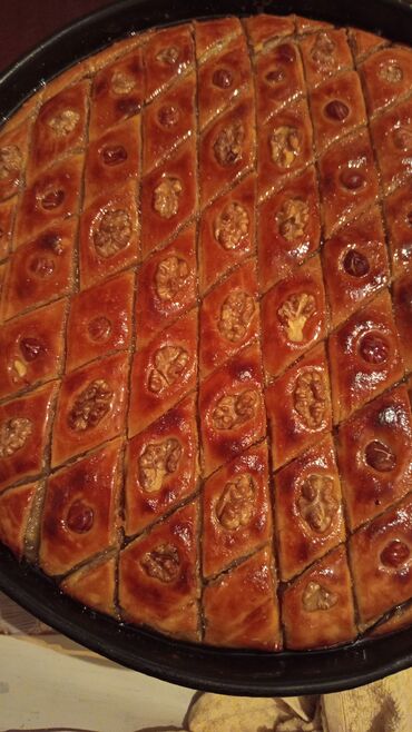 Başqa xidmətlər: Mingəçevir Şəhəri, Qres Qəsəbəsi (Kəpəz restoranı ilə üzbəüz) 🍰 Əsl — 21