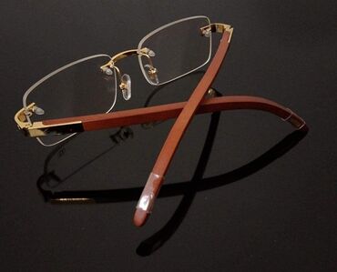 Очки: В продаже очки нулевые 
Для всех Уни
Интересный дизайн