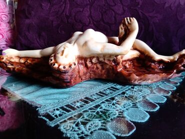 Ostali kućni dekor: Pepeljara venecijanski rucni rad 60te. nova(ocuvana). Pepeljara je na lalafo.rs — 8 Ostali kućni dekor: Pepeljara venecijanski rucni rad 60te. nova(ocuvana). Pepeljara je — 8