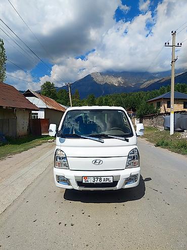 для такси авто: Легкий грузовик, Hyundai, Стандарт, 2 т, Новый — 1