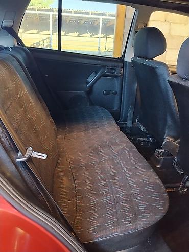 ровер 400: Volkswagen Golf: 1994 г., 1.6 л, Хэтчбэк — 6