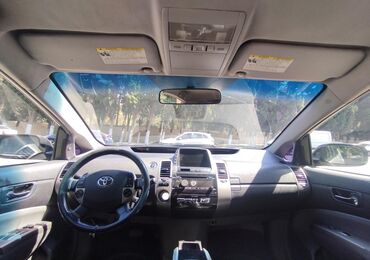 xacmaz masin: Toyota Prius – hibrid hetçbek Xüsusiyyətlər: - Korpus: 5 qapılı