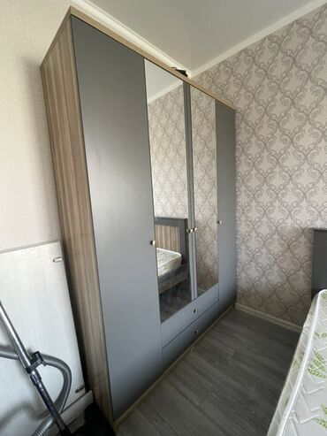новая мебель: Шкаф купе, С зеркалом