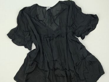 obcisła bluzki z dekoltem: Women's blouse, size M (EU 38)