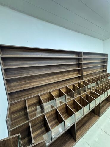 Rəf vitrinləri: Mağaza üçün vitrin/raf sistemi - Material: Lami­nət (ağac teksturalı — 2