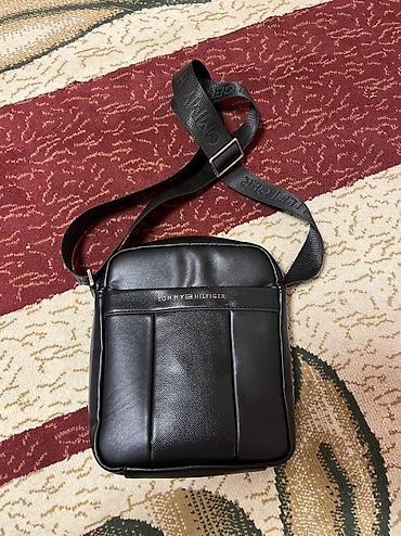 Классические сумки: Классическая сумка, Tommy Hilfiger, Материал: Экокожа, Застежка на молнии, Унисекс, Б/у — 2