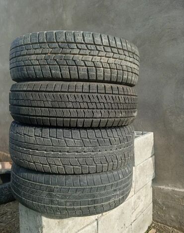 Шины: Шины 195 / 65 / R 15, Зима, Б/у, Комплект, Легковые, Япония, Bridgestone