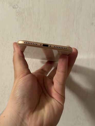 Apple iPhone: IPhone 8 Plus, 64 GB, Qızılı -da lalafo.az — 10 Apple iPhone: IPhone 8 Plus, 64 GB, Qızılı — 10