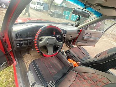 Mazda: Mazda 626: 1986 г., 2 л, Механика, Бензин, Седан — 12