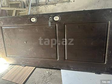 demir qapi seyf: Möhkəm metal giriş qapısı Hundur.-2.25 eni 1.05 - Material: qalın — 1