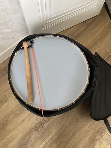 Musiqi alətləri: Qaval (nağara) dəsti – böyük ölçülü Tərkibi: - İri ölçülü ikiüzlü — 3