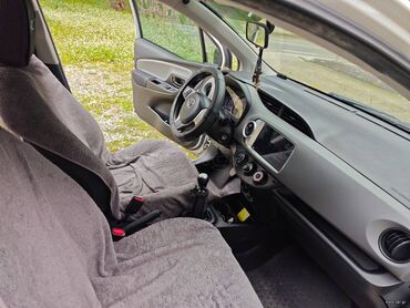 Toyota: Toyota Yaris: 1.4 l. | 2015 έ. Χάτσμπακ — 6
