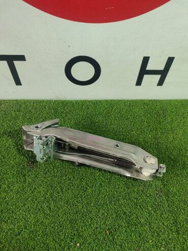 цена домкрата для легкового автомобиля: Домкрат Volkswagen Golf MK4 2 2002 (б/у)