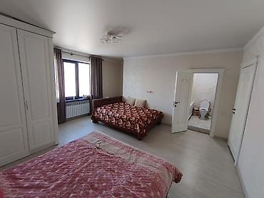 Продажа коттеджей и домов: Продается 3х уровневый кирпичный таунхаус в районе Ак орго • Локация — 3