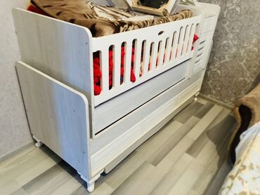 Oğlan və qız üçün, Çarpayı, Bazalı, Matras ilə, Siyirməli