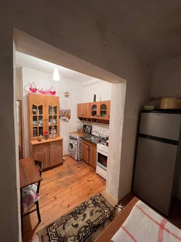 Köhnə tikili: Hovsanda 9/9 3 otaqli bina evi satilir qiymet 110000 — 14