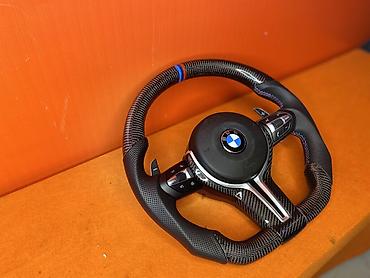 Рули: Спортивный руль BMW в стиле M Performance с выразительным карбоновым — 5
