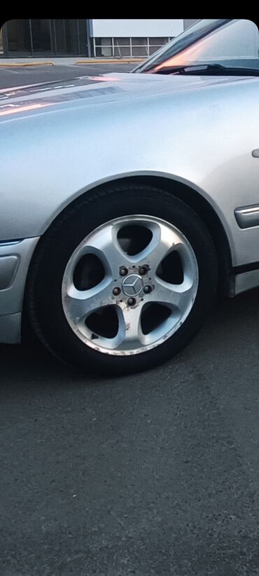 Диски: Литые Диски R 17 Mercedes-Benz, Комплект, отверстий - 5, Б/у