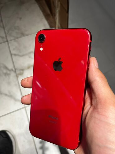 Apple iPhone: IPhone Xr, Б/у, 64 ГБ, Красный, Чехол, 79 %