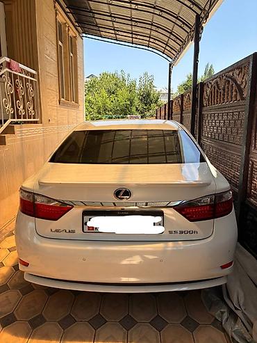 воз: Lexus ES: 2014 г., Автомат, Гибрид — 2