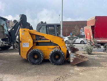 mini traktor satışı: Mini yükləyici (skid steer) – ön kovalı, kompakt və çevik həll - Tip — 3
