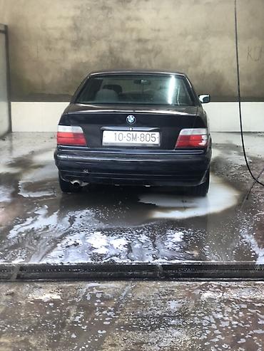 bmw e36 kuza: BMW 3 series: 1.8 l | 1995 il Sedan — 2