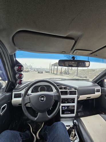 фура тигачи: Daewoo Nexia: 2010 г., 1.5 л, Механика, Бензин, Седан